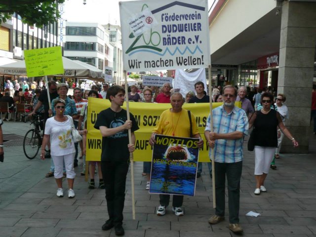 02. Juli 2013 Demo und Stadtratsitzung